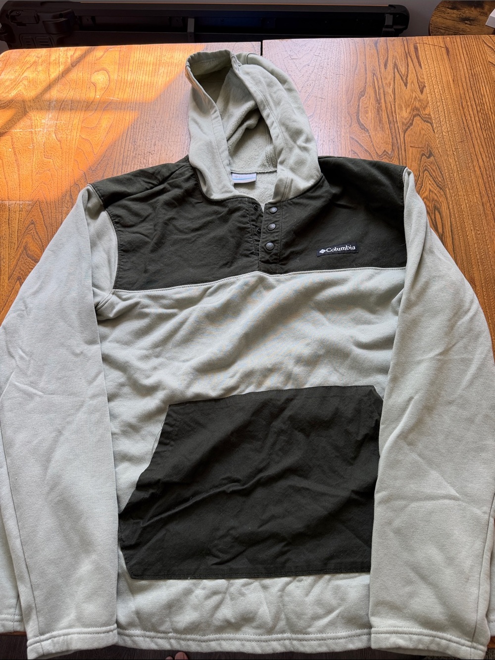 Columbia Two-Tone Olive and Sage Hooded Pullover